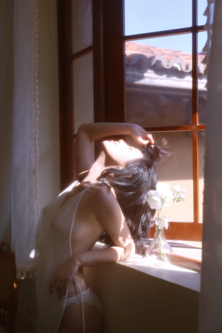 《椿也》｜桃良阿宅 · 42张写真