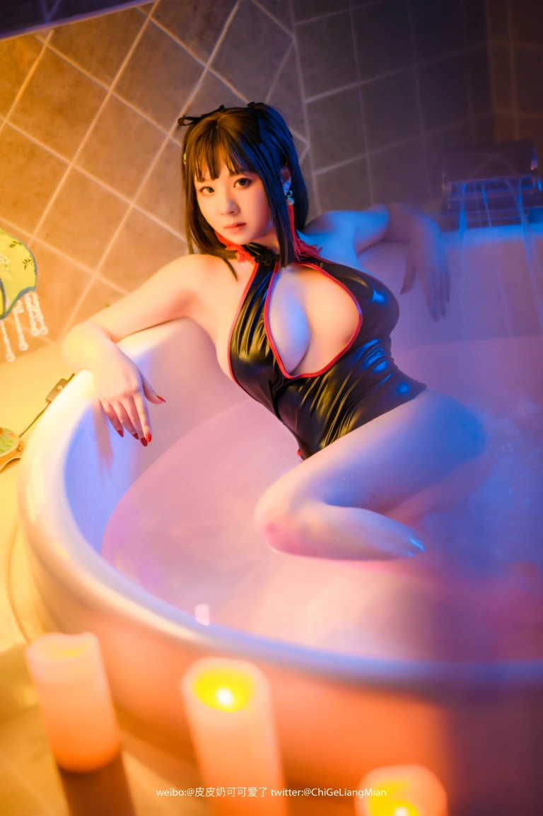 《浴缸》｜皮皮奶 · 50张写真
