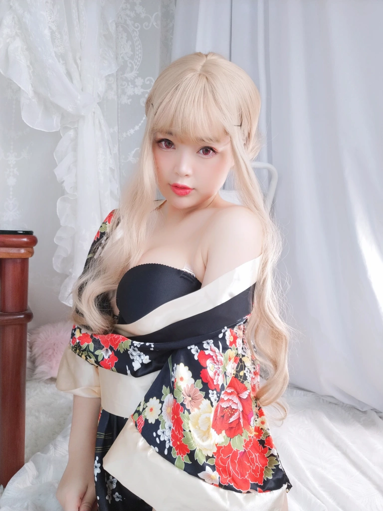 《狐仙女友》｜白烨 · 53张写真、10 个视频
