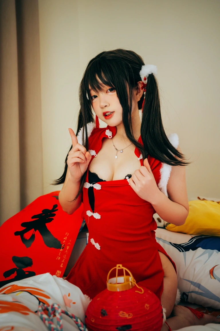 《新年好呀新年好呀》｜神沢永莉 · 56张写真、1 个视频