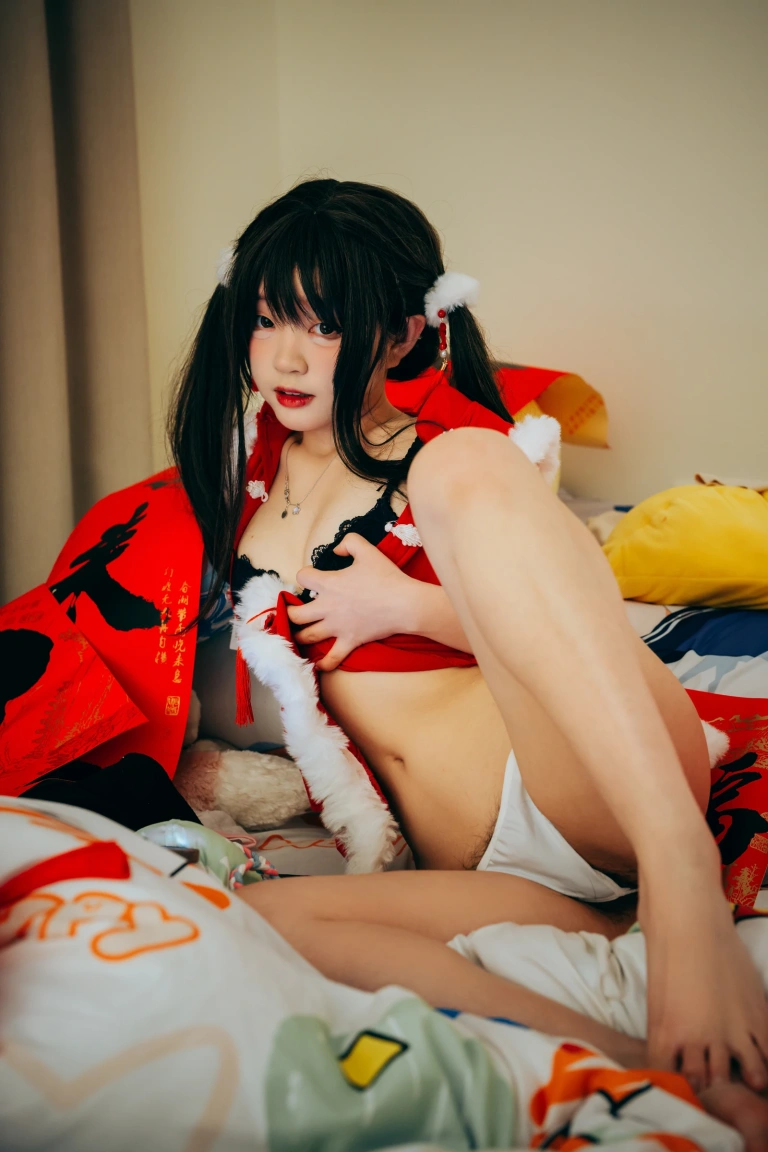 《新年好呀新年好呀》｜神沢永莉 · 56张写真、1 个视频