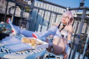 《牛牛厨娘》｜末夜 · 64张写真、4 个视频