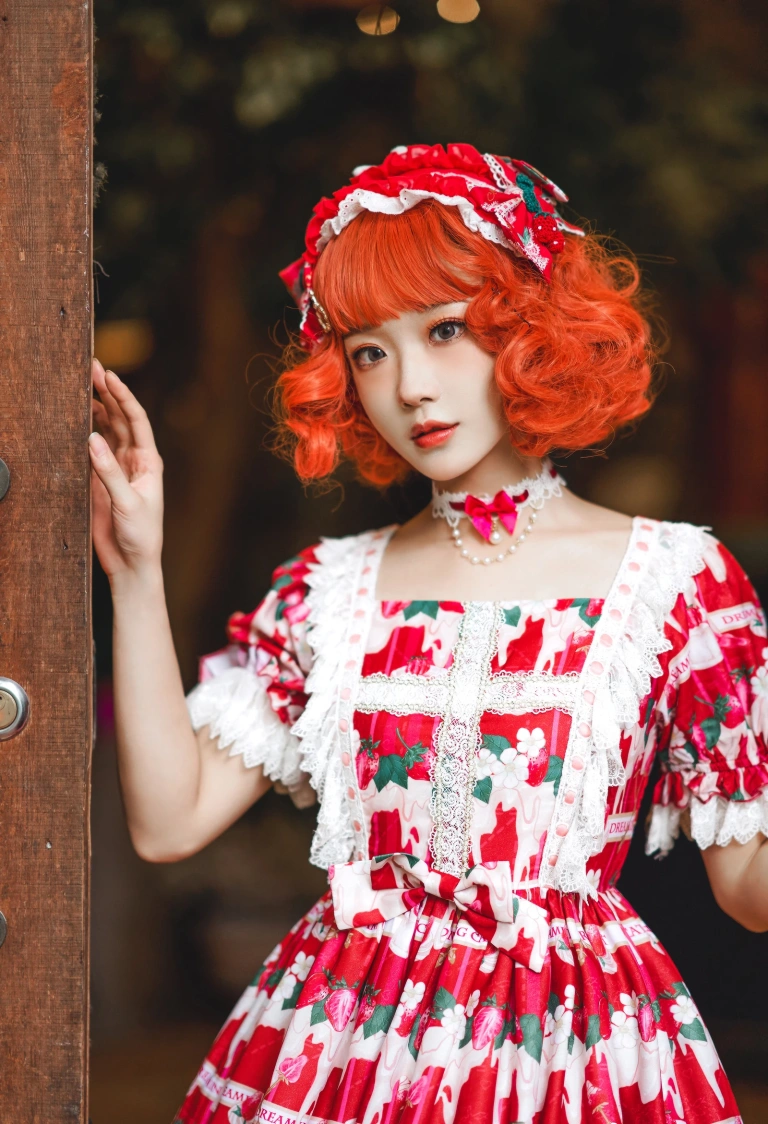 《Lolita红裙2》｜阿包也是兔娘 · 28张写真