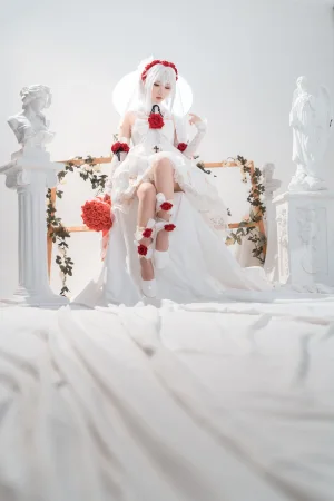 《德丽莎婚纱》｜面饼仙儿 · 13张写真