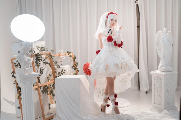 《德丽莎婚纱》｜面饼仙儿 · 13张写真