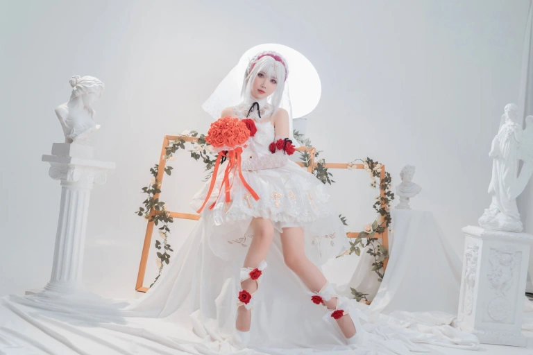 《德丽莎婚纱》｜面饼仙儿 · 13张写真