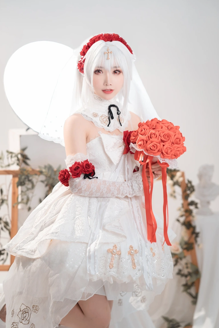 《德丽莎婚纱》｜面饼仙儿 · 13张写真