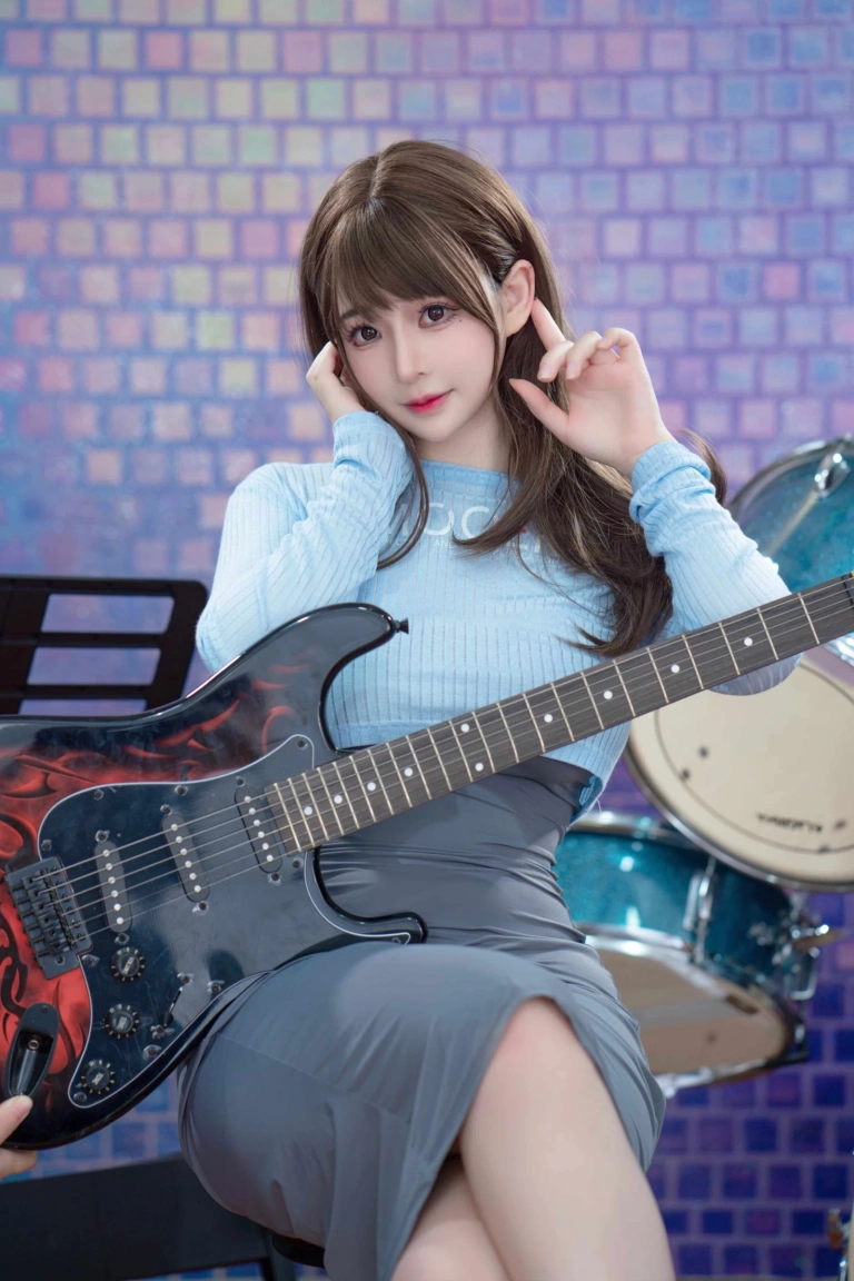 《吉他妹妹》｜叉子宝宝 · 23张写真