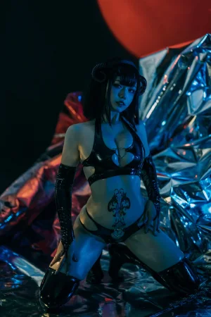 《小恶魔》｜七月喵子 · 28张写真