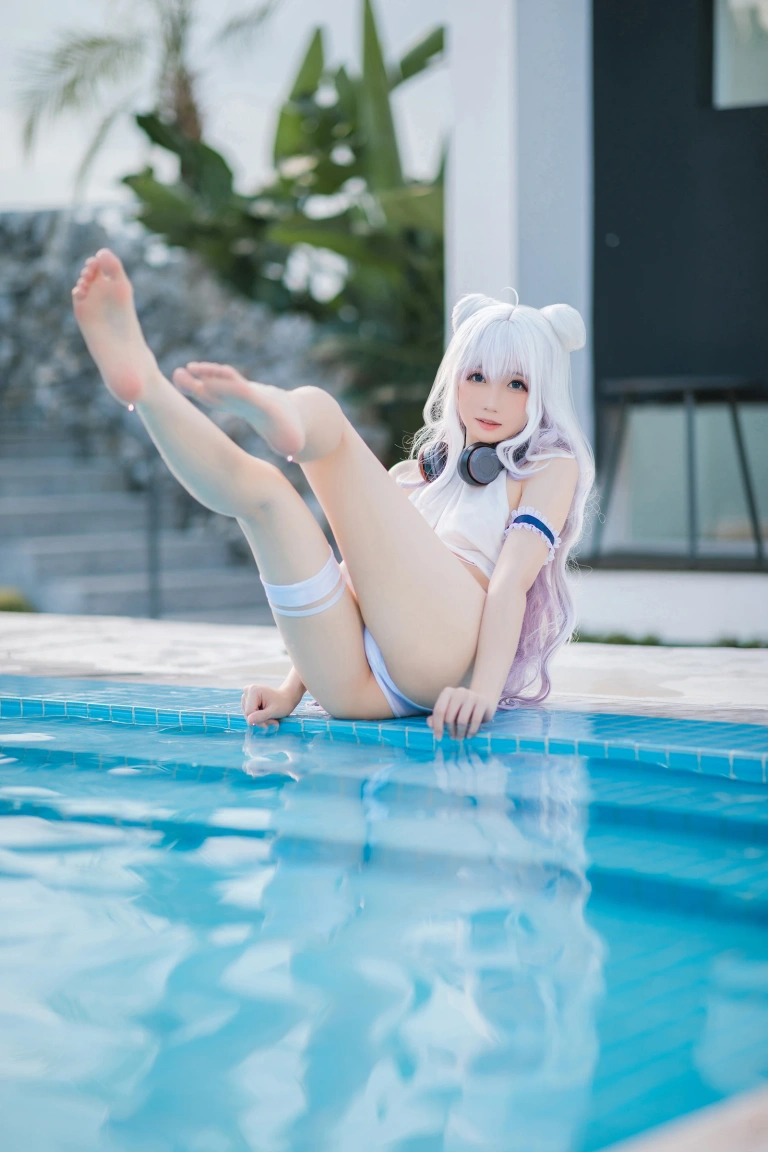 《恶毒泳衣》｜焖焖碳 · 37张写真