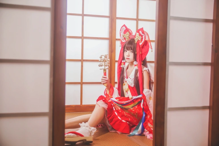 《灵梦 新年快乐》｜桜桃喵 · 45张写真