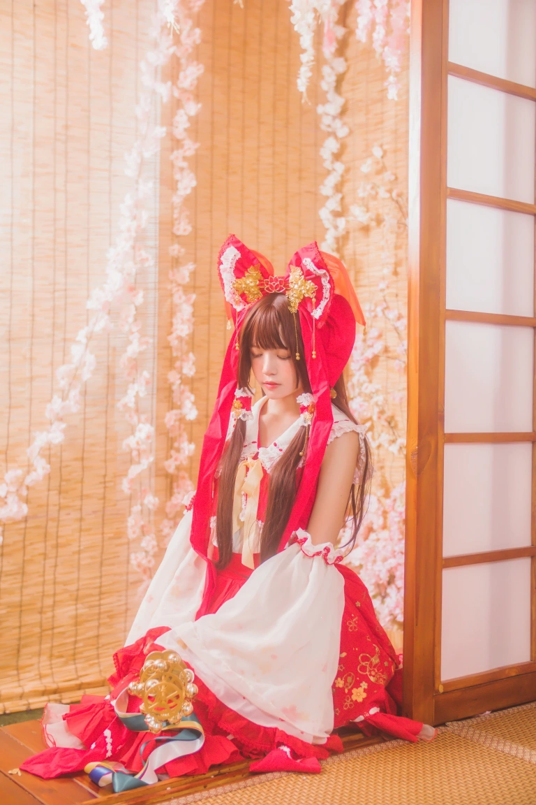 《灵梦 新年快乐》｜桜桃喵 · 45张写真
