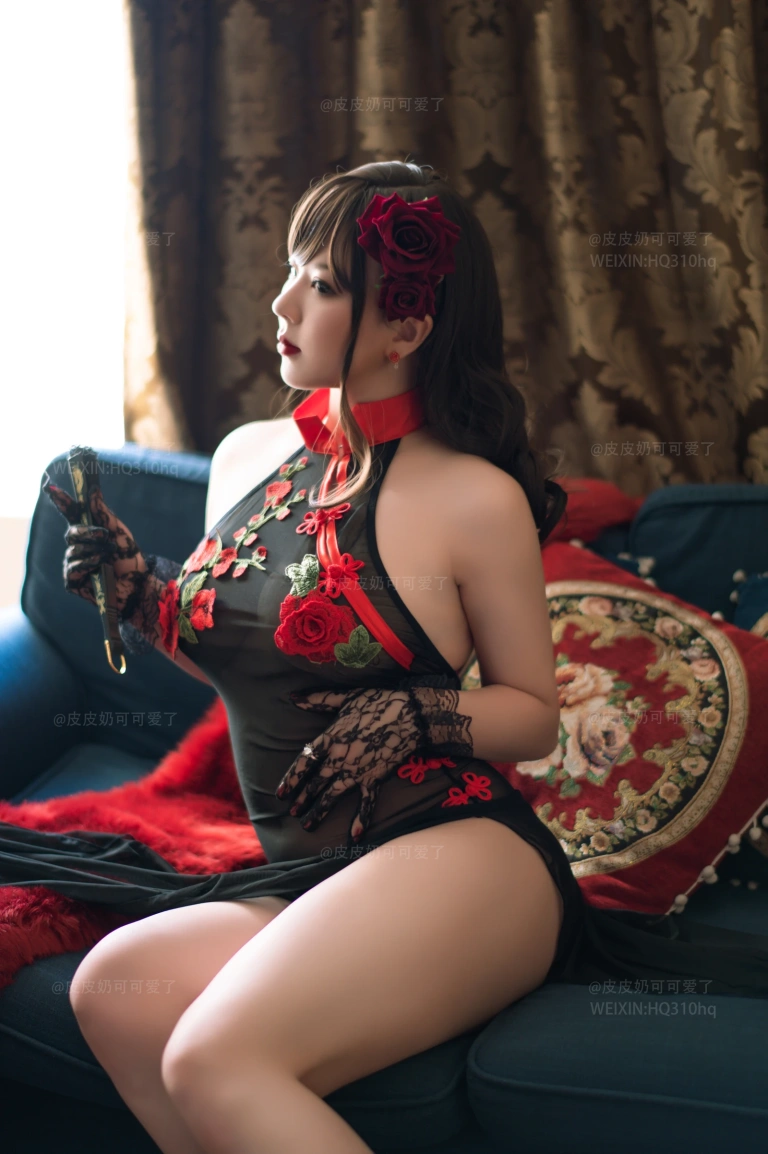 《玫瑰》｜皮皮奶 · 50张写真