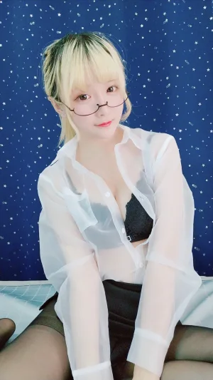 《定制 6-20 OL》｜星之迟迟 · 75张写真、5 个视频