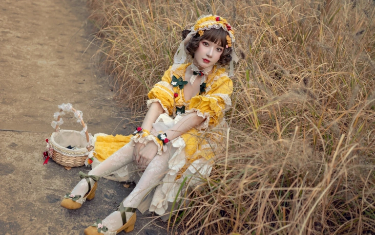 《Lolita黄裙》｜阿包也是兔娘 · 12张写真