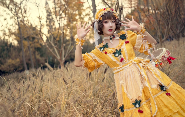 《Lolita黄裙》｜阿包也是兔娘 · 12张写真