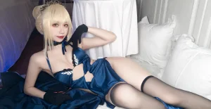 《黑呆》｜果咩酱 · 30张写真