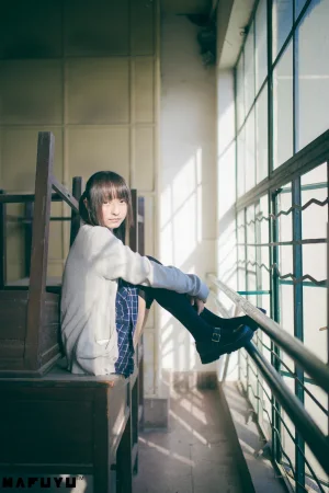 《JK系列》｜神楽坂真冬 · 126张写真