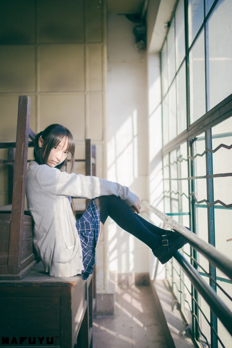 《JK系列》｜神楽坂真冬 · 126张写真