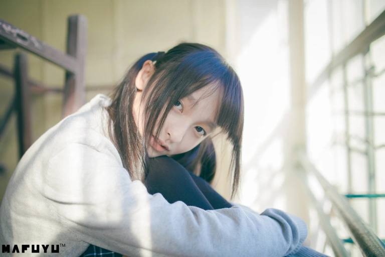《JK系列》｜神楽坂真冬 · 126张写真