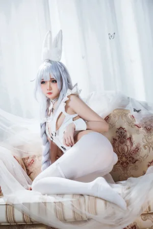 《恶毒兔头》｜焖焖碳 · 15张写真