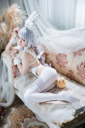 《恶毒兔头》｜焖焖碳 · 15张写真