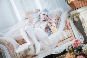 《恶毒兔头》｜焖焖碳 · 15张写真