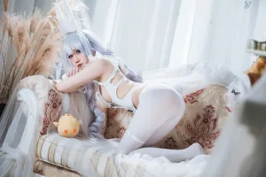 《恶毒兔头》｜焖焖碳 · 15张写真