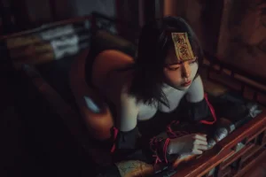 《小僵尸》｜七月喵子 · 22张写真