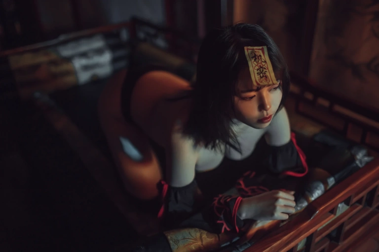 《小僵尸》｜七月喵子 · 22张写真