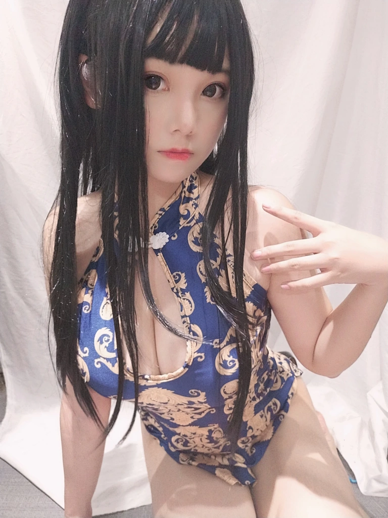 《旗袍姐姐》｜蜜汁猫裘 · 29张写真