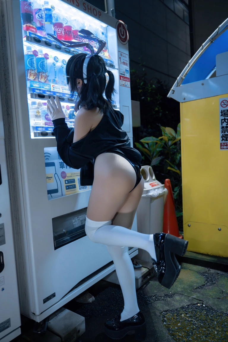 《东京夜兔贩卖机》｜清水凪 · 35张写真