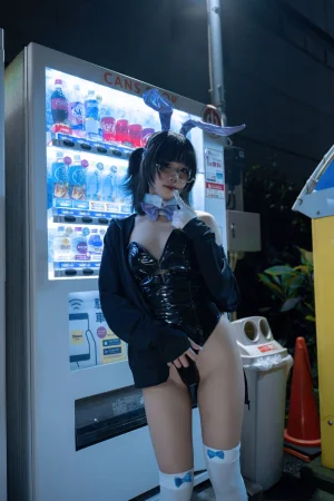 《东京夜兔贩卖机》｜清水凪 · 35张写真