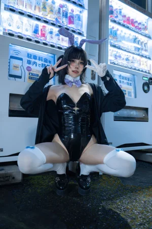 《东京夜兔贩卖机》｜清水凪 · 35张写真