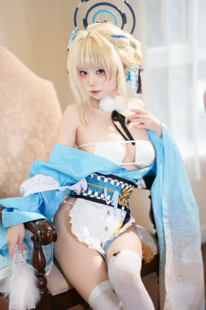 《蔚蓝档案 飞鸟马时 浴服》｜三無人型 · 40张写真