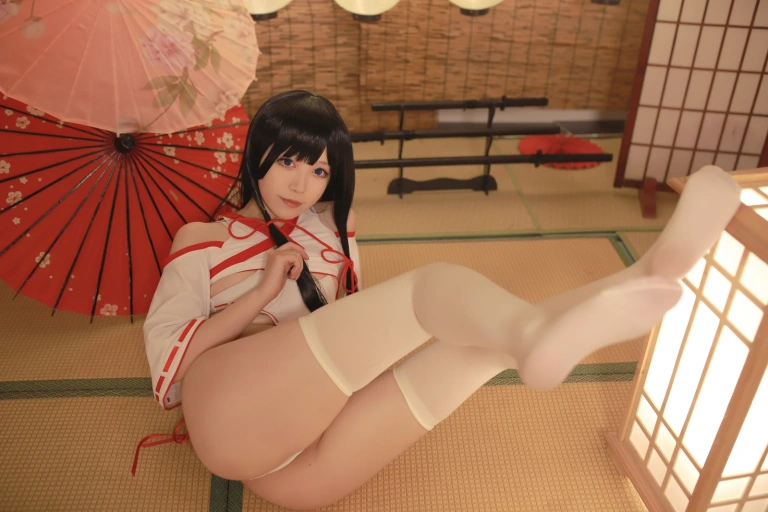 《神社巫女》｜朝霧愛 · 31张写真