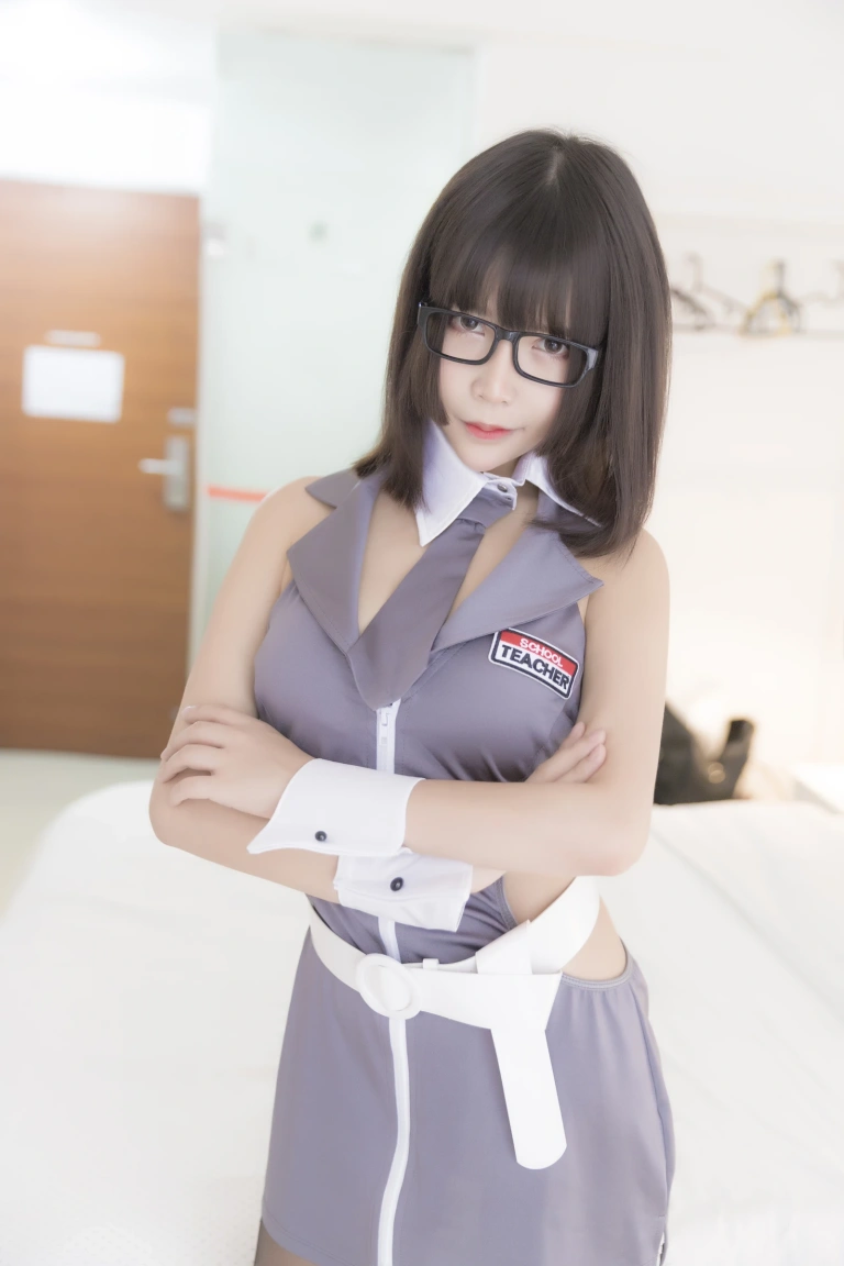 《黑丝》｜抱走莫子 · 45张写真