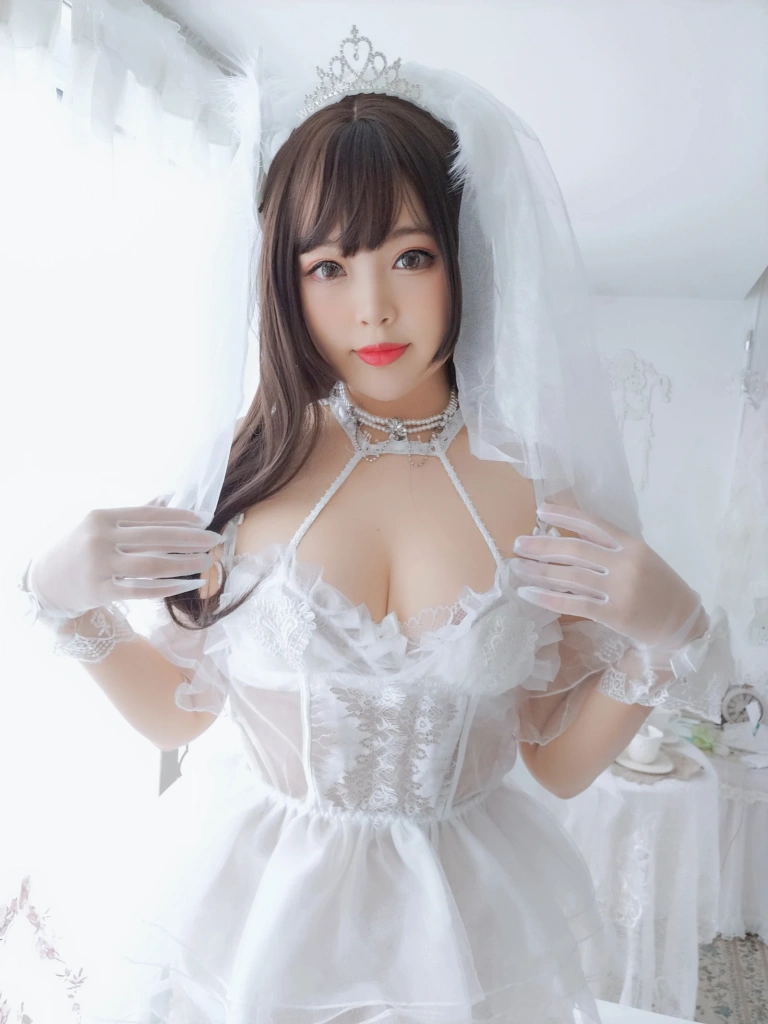 《白天鹅自拍》｜白烨 · 24张写真
