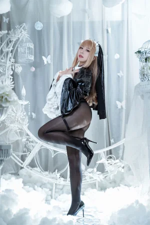 《月之修女》｜虎森森 · 25张写真