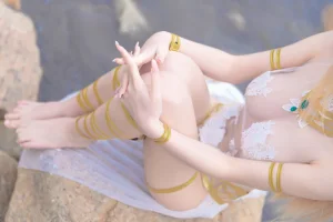 《玛丽萝丝 白色泳衣》｜清水由乃 · 33张写真