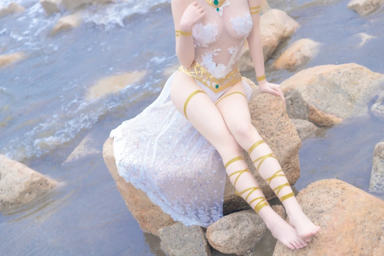 《玛丽萝丝 白色泳衣》｜清水由乃 · 33张写真