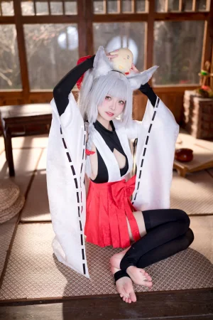 《碧蓝航线 朝凪原皮》｜九柒喵 · 40张写真