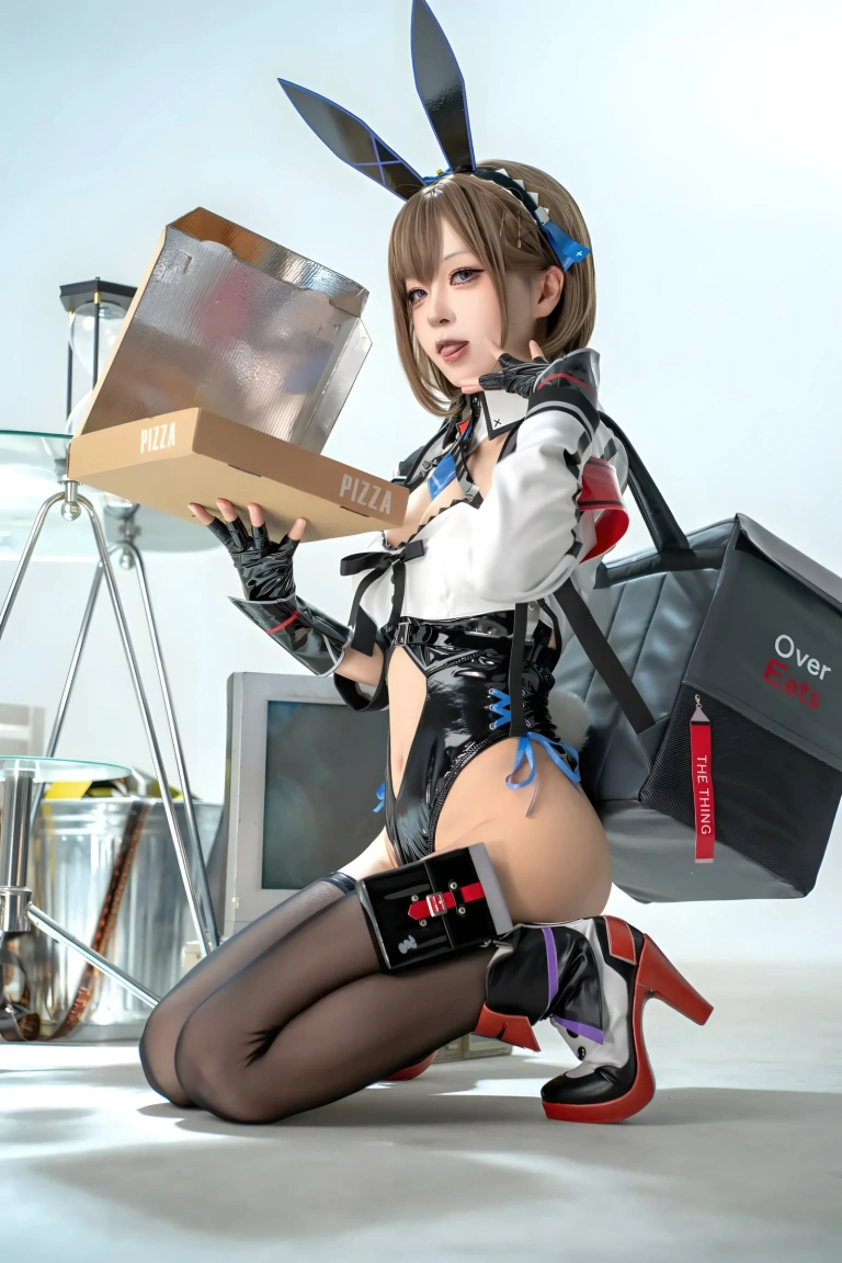 《外卖兔女郎 小葵》｜矢量鱼 · 40张写真