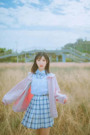 《粉黛草JK》｜面饼仙儿 · 19张写真