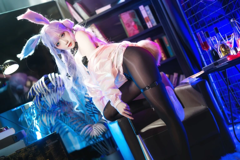 《麻辣兔头X异色兔》｜焖焖碳 · 38张写真
