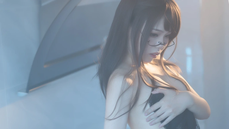 《眼镜娘1号》｜七月喵子 · 21张写真