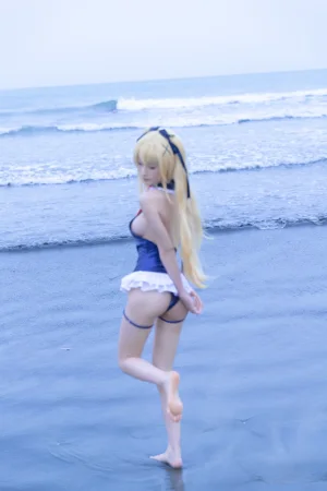 《玛丽萝丝 蓝色泳衣》｜清水由乃 · 32张写真