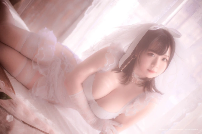 《朦胧婚纱》｜皮皮奶 · 66张写真