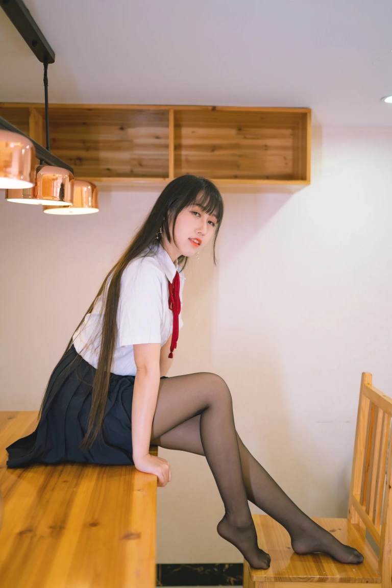 《校服JK》｜不呆猫 · 64张写真、4 个视频