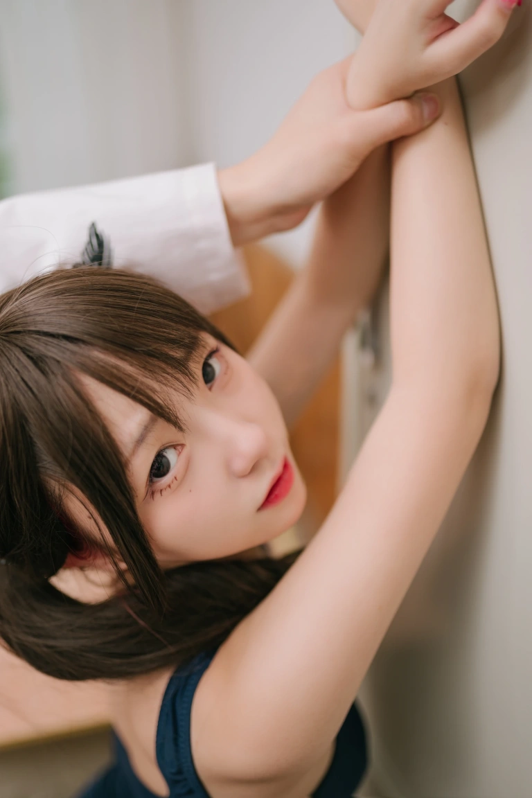 《风纪委员死裤水x游泳课风纪委员》｜花铃 · 93张写真